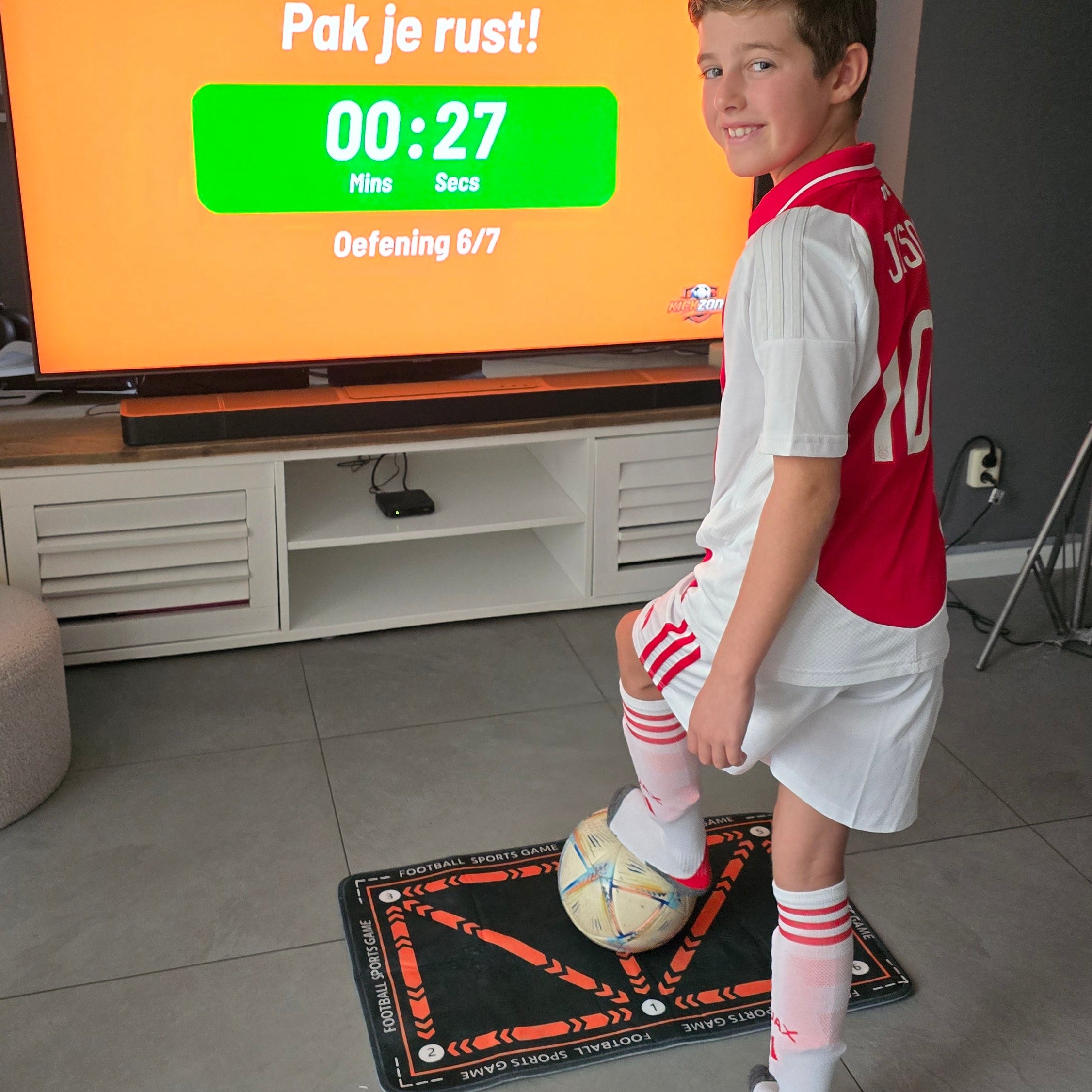 Kickzone™ Fußball Training Mat + FREE Fußball Socks &amp; Training Program